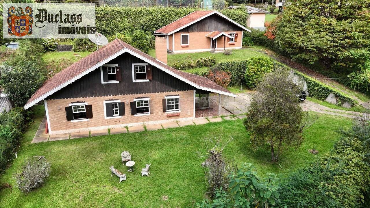 Casa, 5 quartos, 223 m² - Foto 1