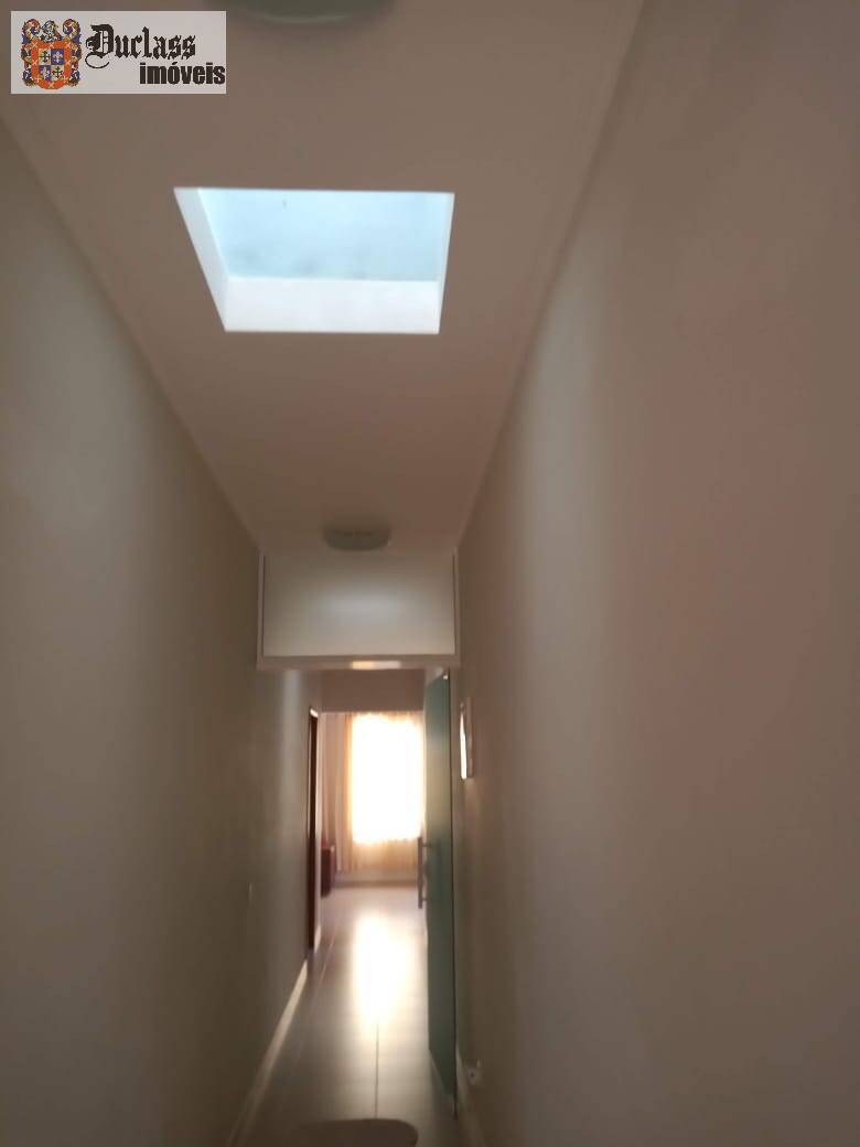 Casa, 4 quartos, 252 m² - Foto 2