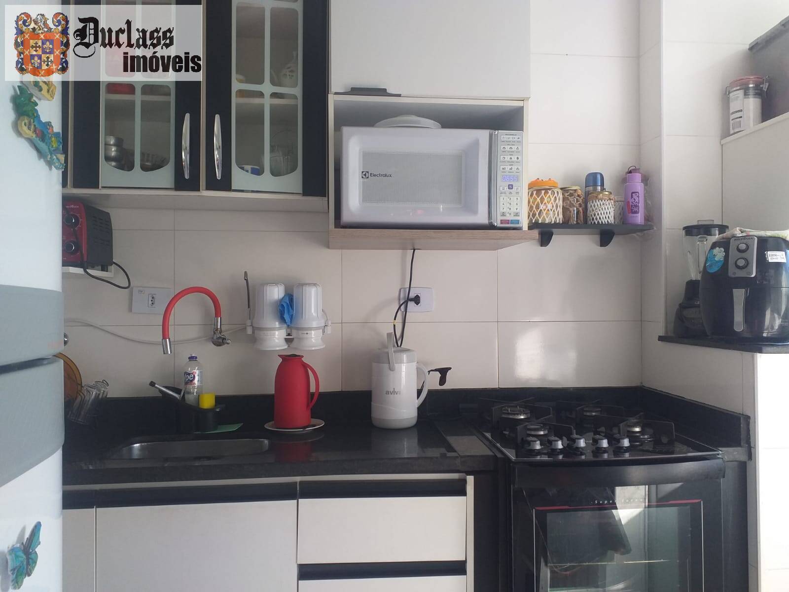 Apartamento à venda com 2 quartos, 70m² - Foto 4