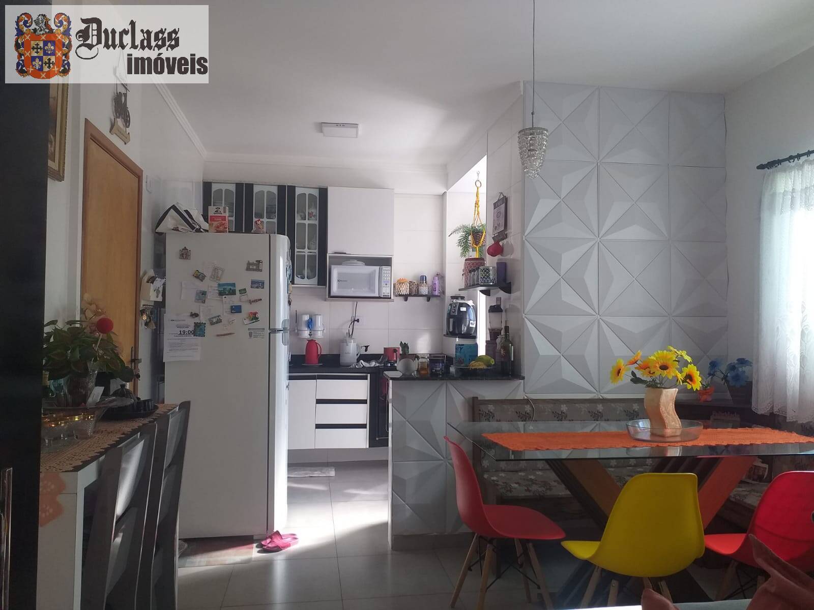 Apartamento à venda com 2 quartos, 70m² - Foto 1