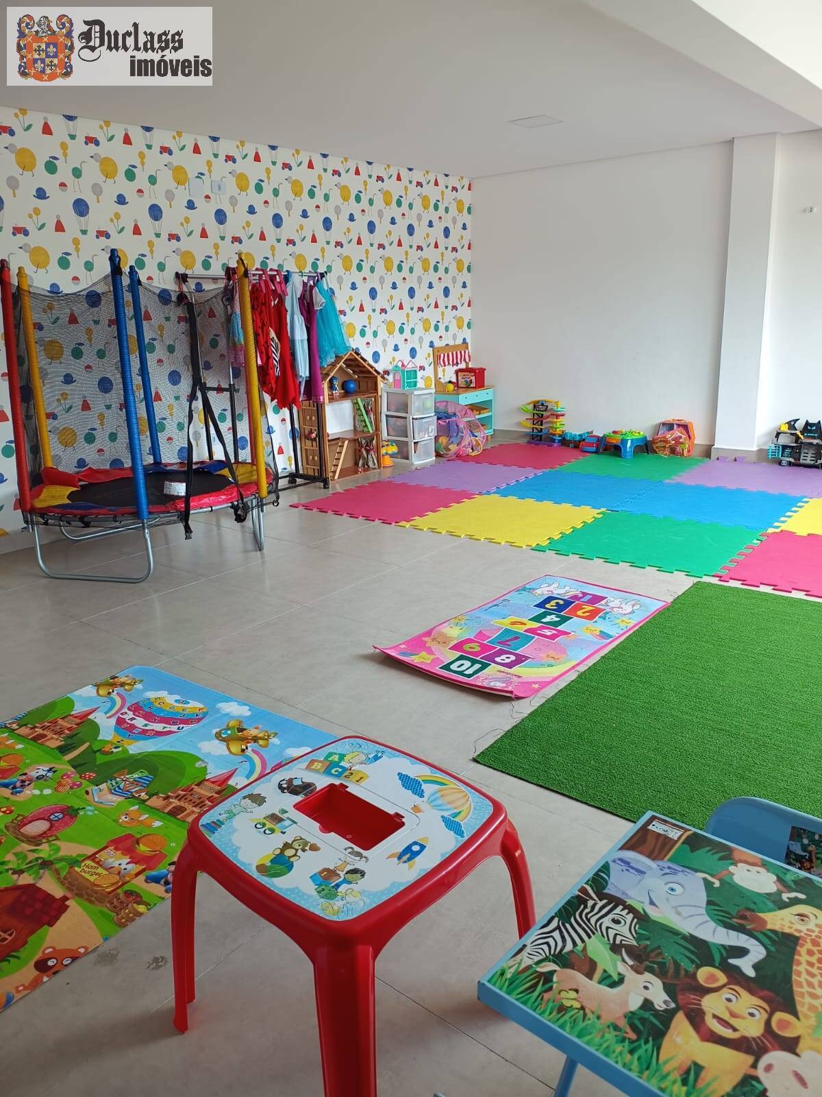 Apartamento à venda com 2 quartos, 70m² - Foto 19
