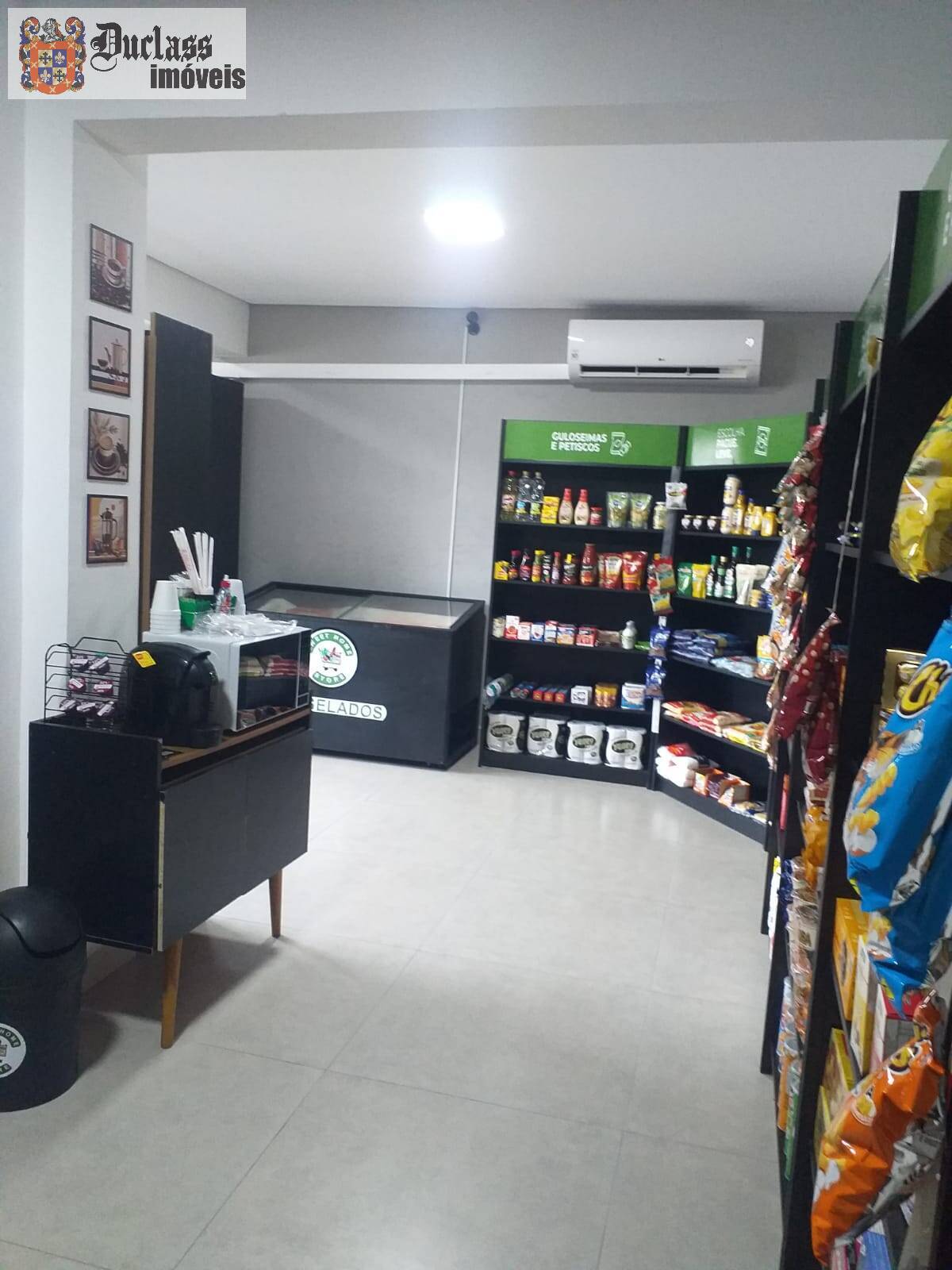 Apartamento à venda com 2 quartos, 70m² - Foto 24