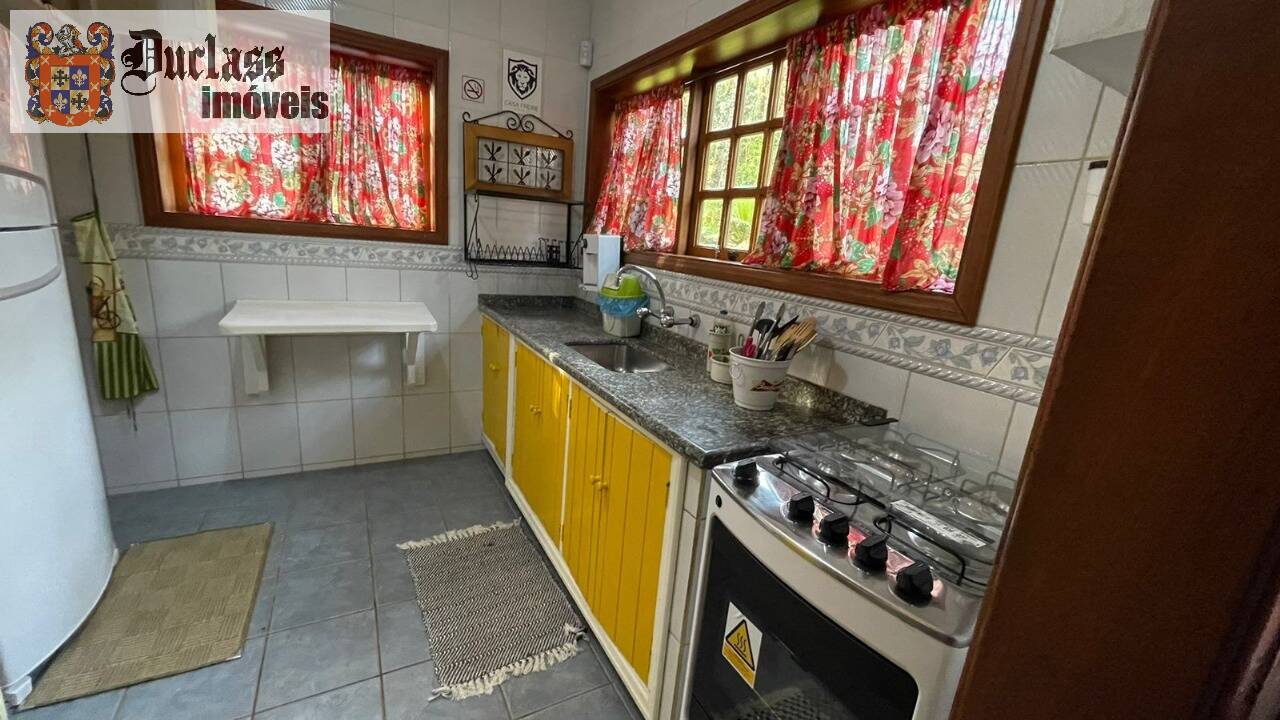 Chácara à venda com 4 quartos, 290m² - Foto 3
