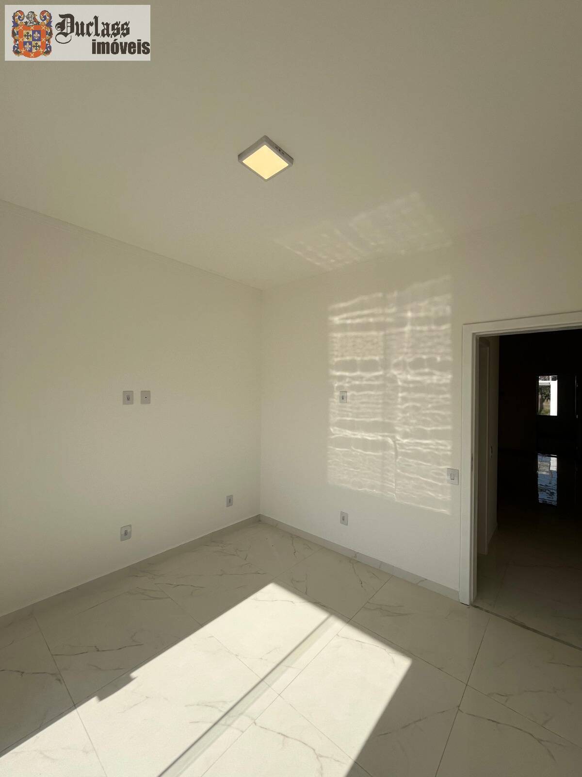 Casa à venda com 3 quartos, 93m² - Foto 10