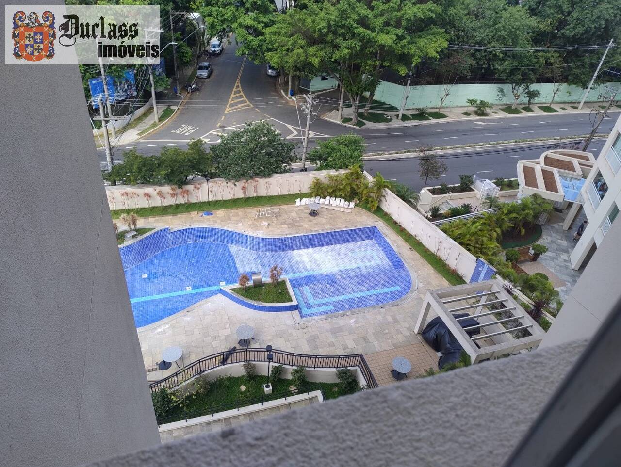 Apartamento à venda com 3 quartos, 172m² - Foto 2
