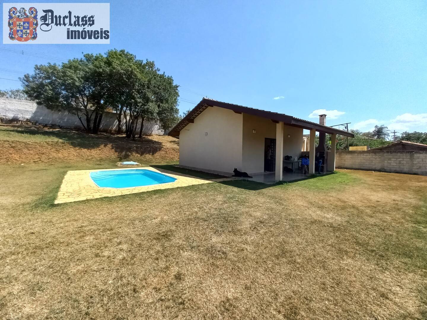 Chácara, 2 quartos, 1220 m² - Foto 1