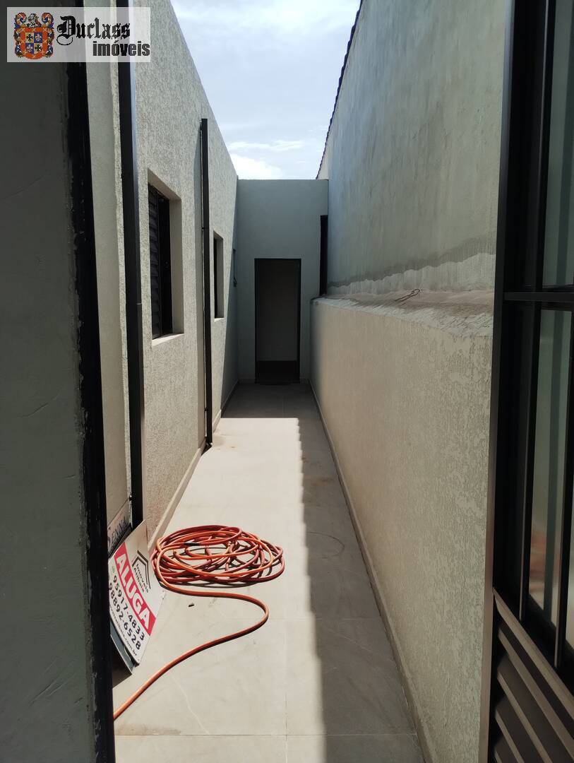 Casa à venda com 3 quartos, 105m² - Foto 3