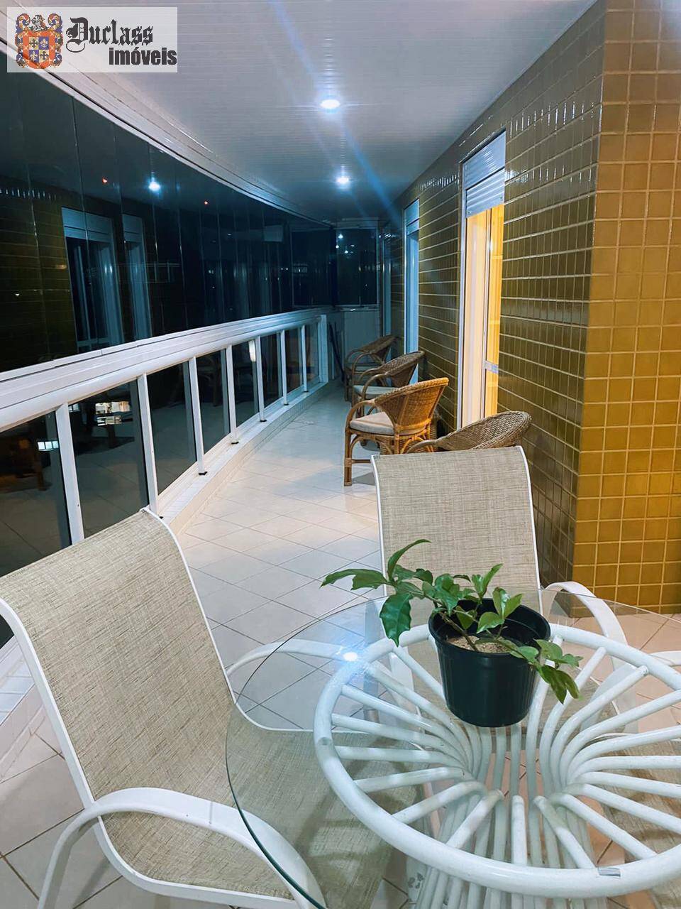 Cobertura, 3 quartos, 154 m² - Foto 2