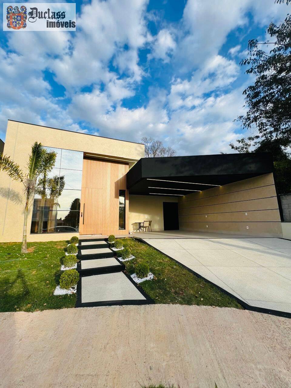 Casa, 3 quartos, 189 m² - Foto 1