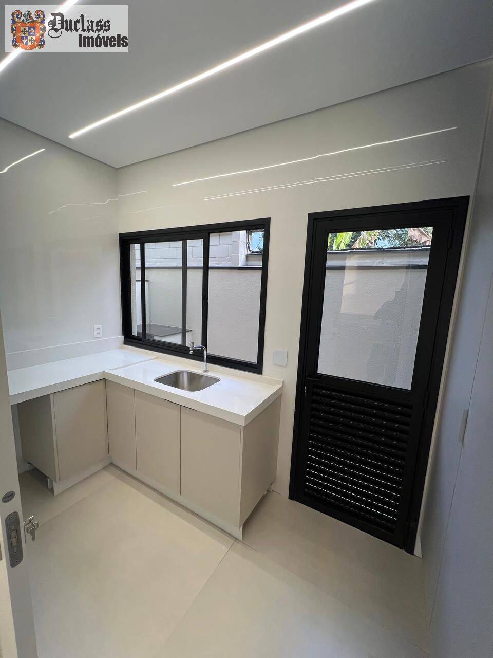 Casa, 3 quartos, 189 m² - Foto 4