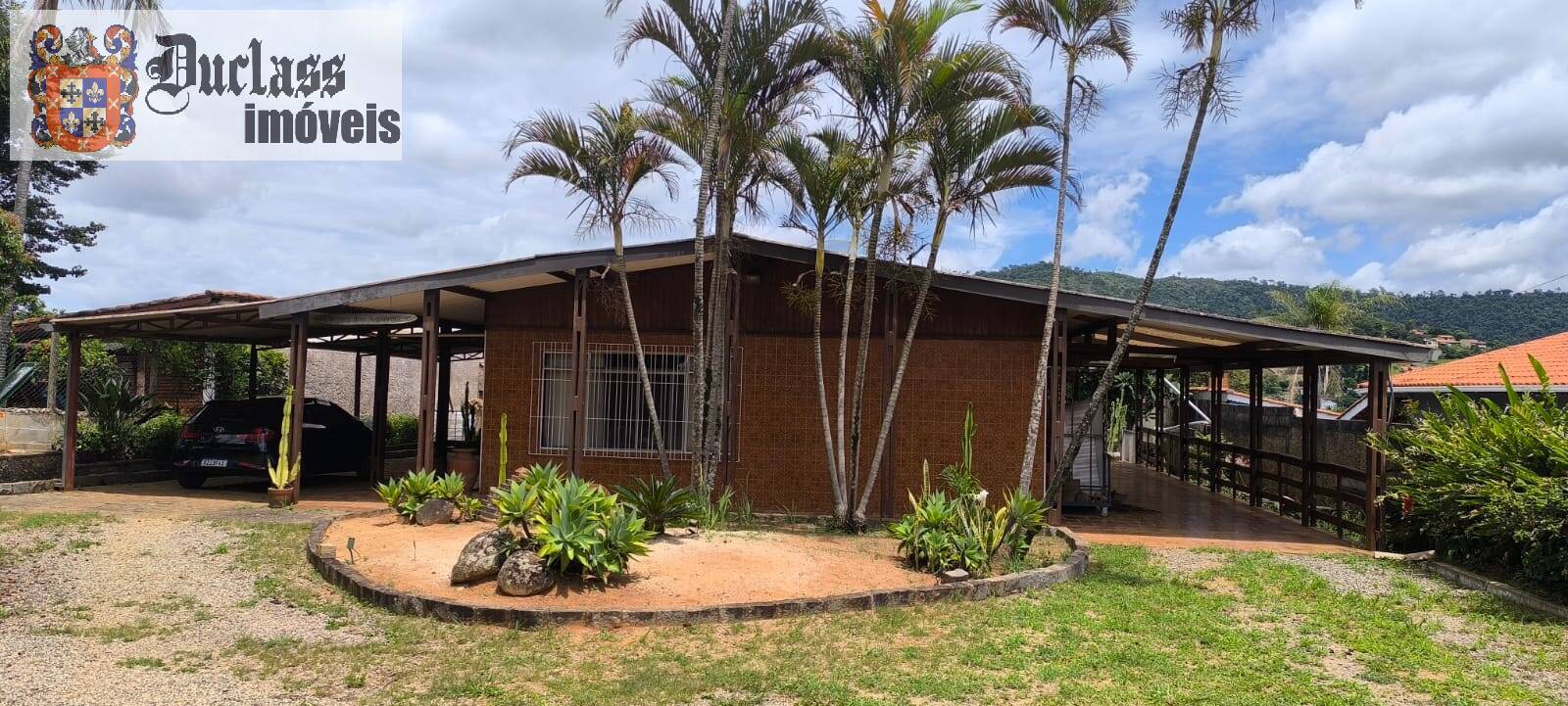 Sítio, 4 quartos, 1500 m² - Foto 1