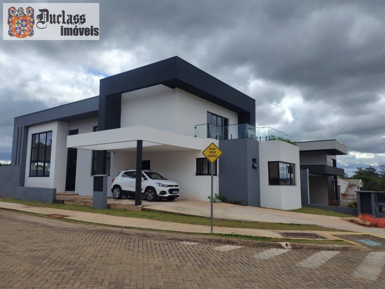 Casa, 3 quartos, 220 m² - Foto 1