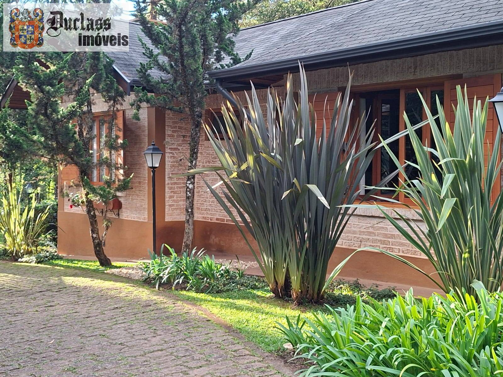 Chácara, 4 quartos, 2765 m² - Foto 1