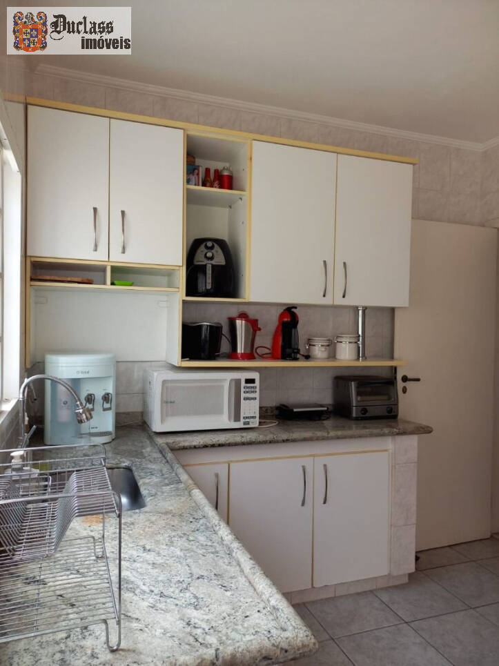 Casa à venda com 3 quartos, 209m² - Foto 6