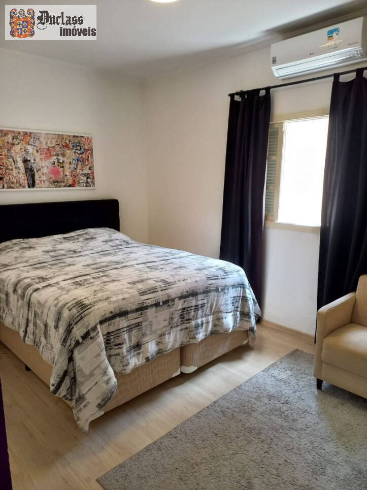Casa à venda com 3 quartos, 209m² - Foto 13