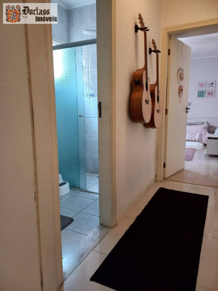 Casa à venda com 3 quartos, 209m² - Foto 18